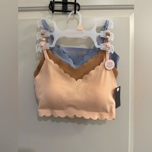 Danskin Multi 3-Pack Laser Pullover Bra With Scallop Edge with Adjustable Straps